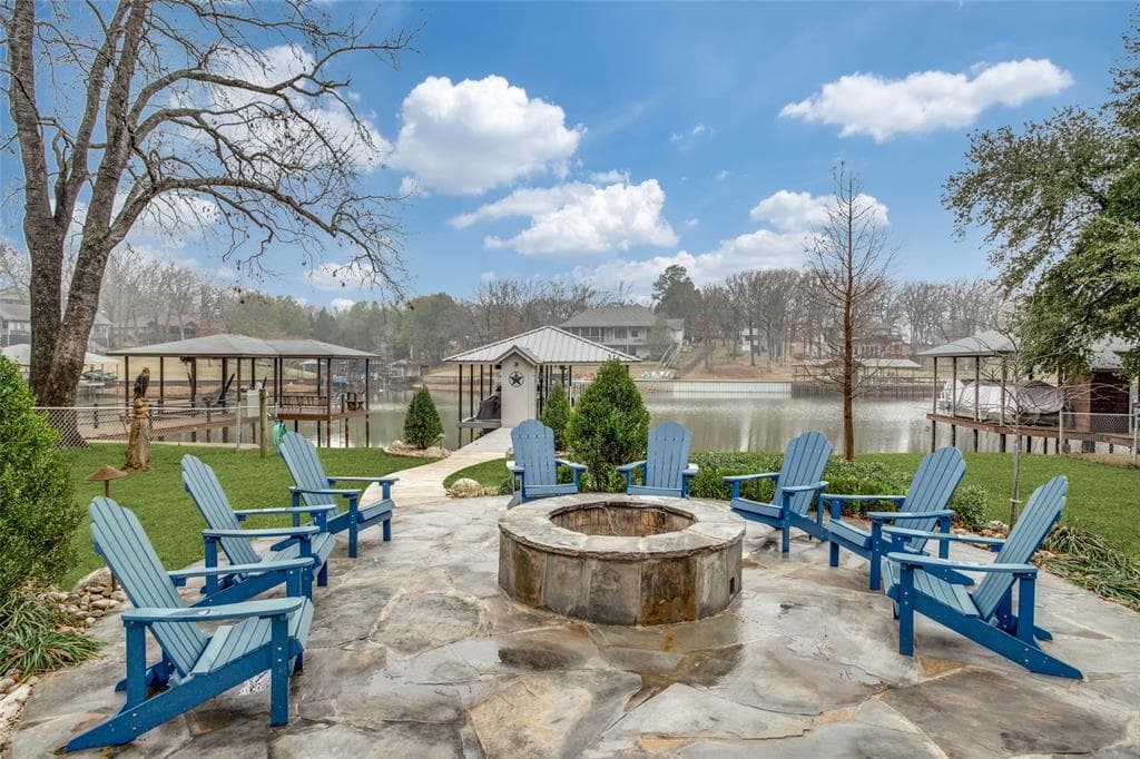 150 Bayside Cir