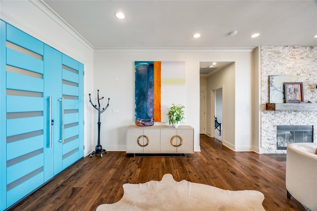 Gallery image 2
