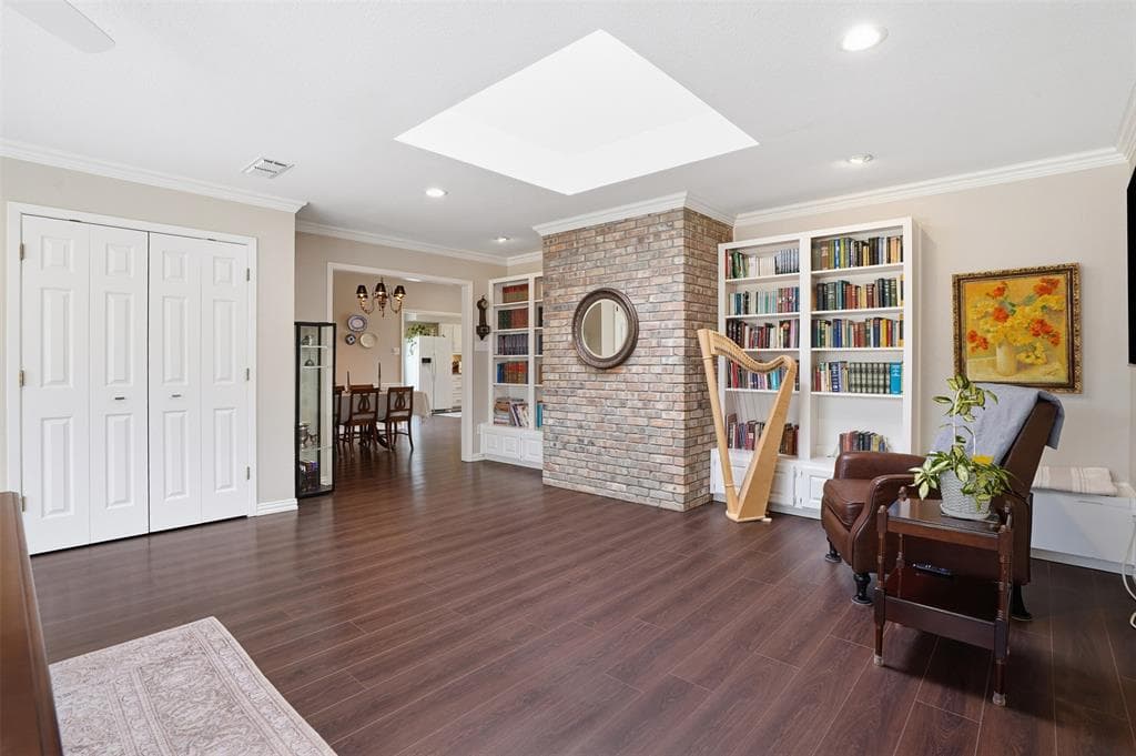 Gallery image 2