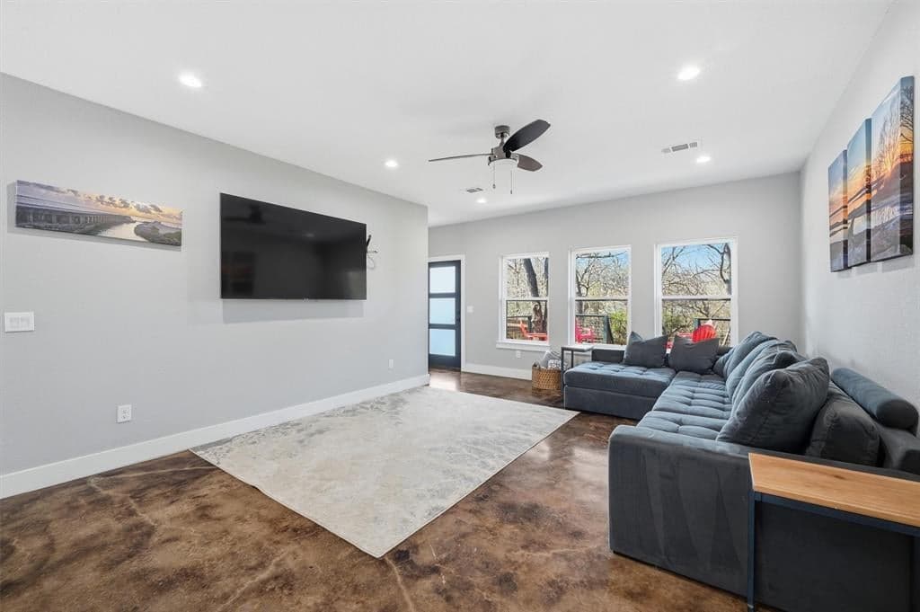 Gallery image 2