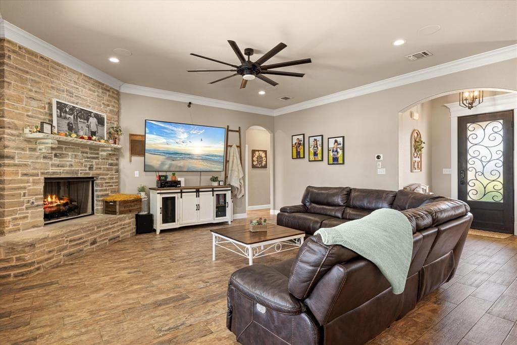 Gallery image 4