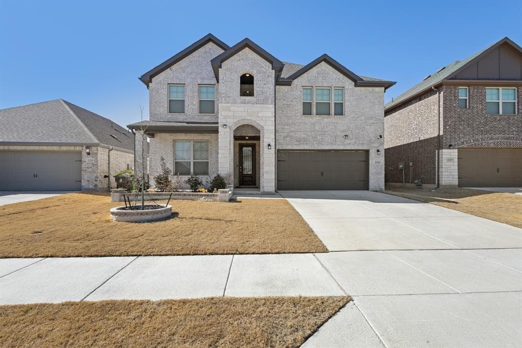 2333 Bellatrix Dr