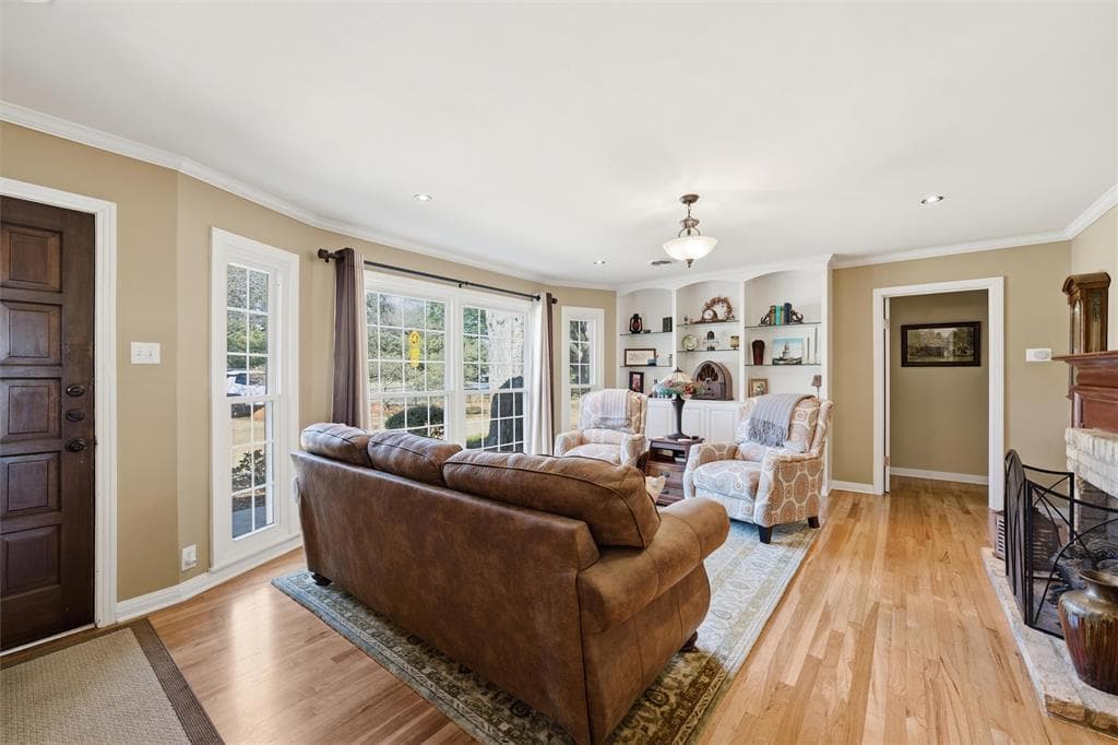 Gallery image 4
