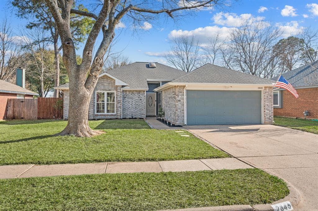 2845 White Oak Dr