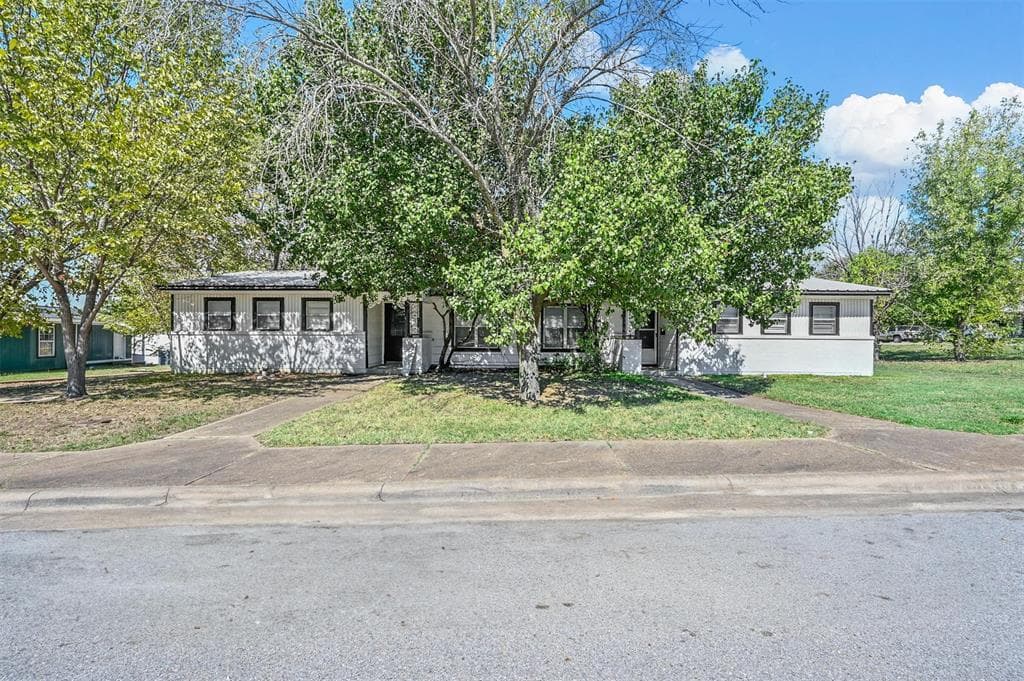 58 Pershing Dr