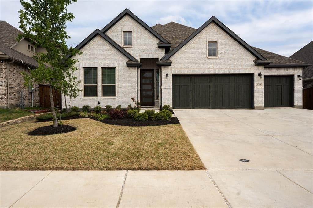 1924 Burton Hollow Way