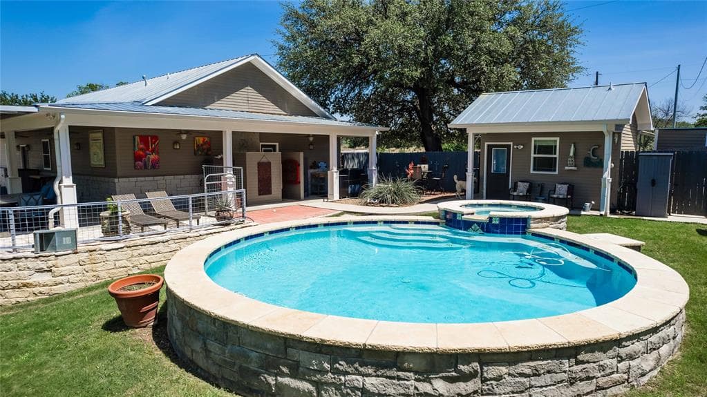 217 County Road 102