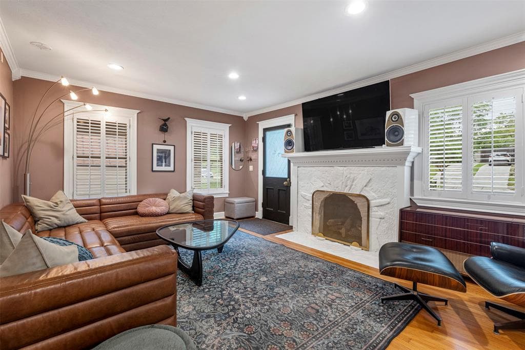 Gallery image 2