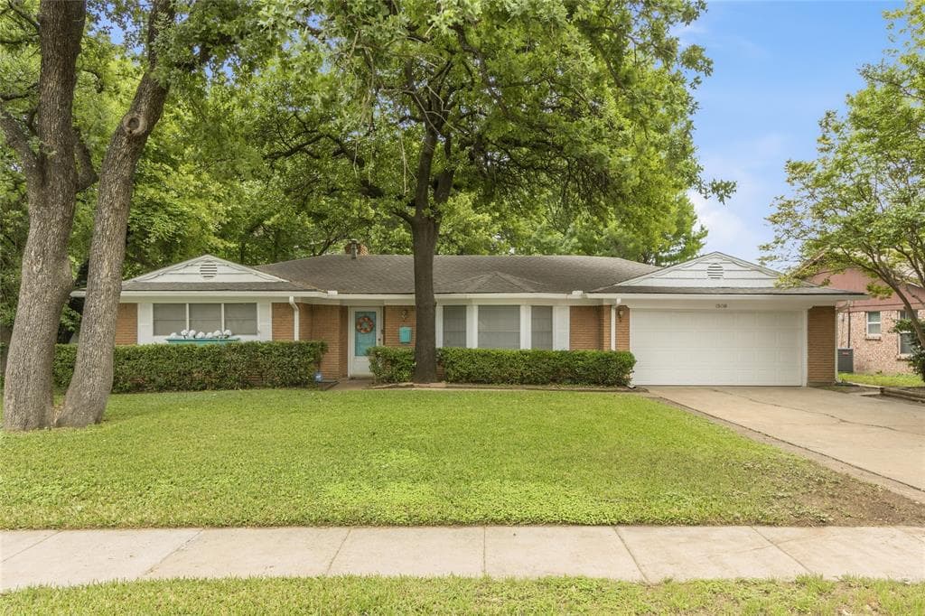 1508 Dory Ln