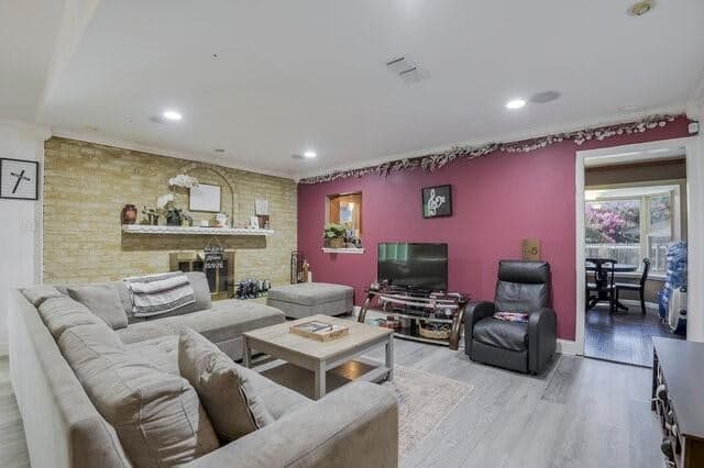 Gallery image 4