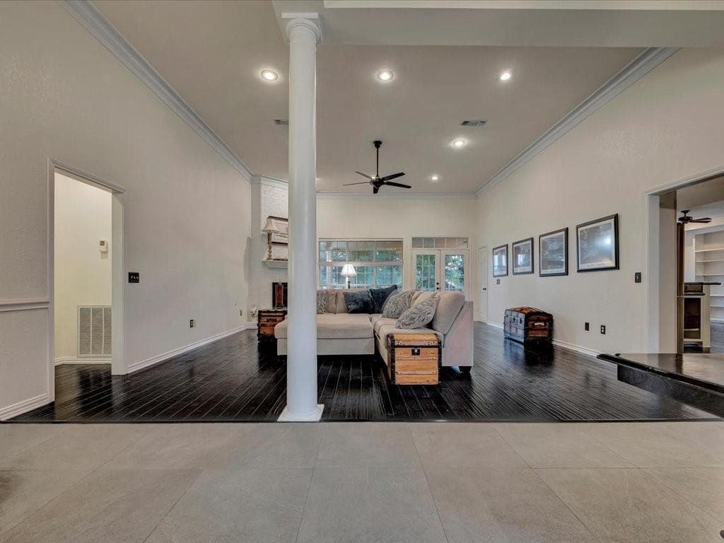 Gallery image 4