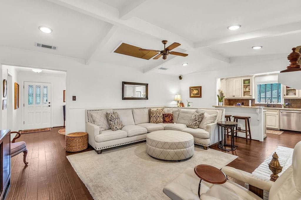 Gallery image 2