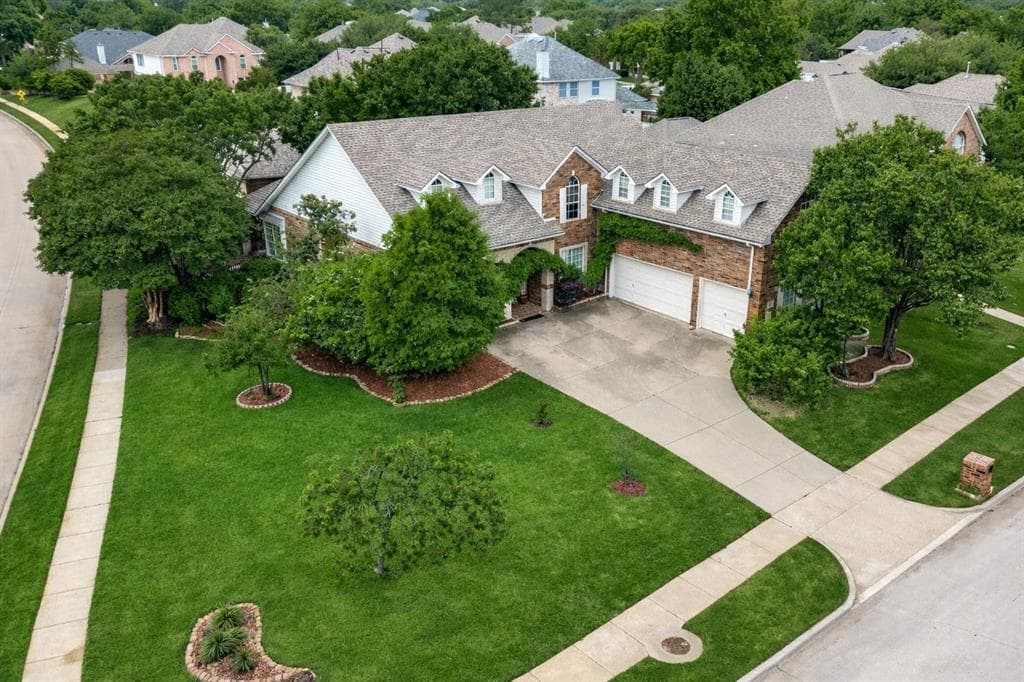 1714 Falcon Dr
