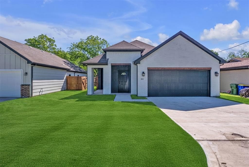 305 Pemberton Dr