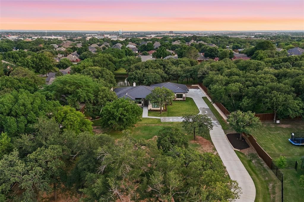 6717 Brazos Bend Dr