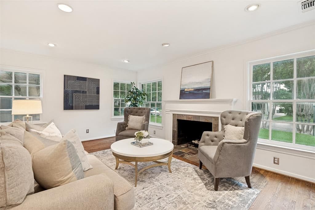 Gallery image 4
