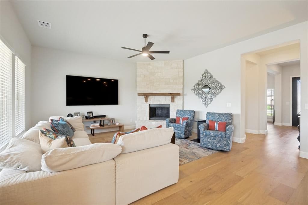 Gallery image 3