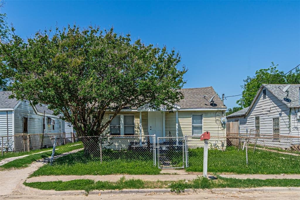 3213 Obenchain St
