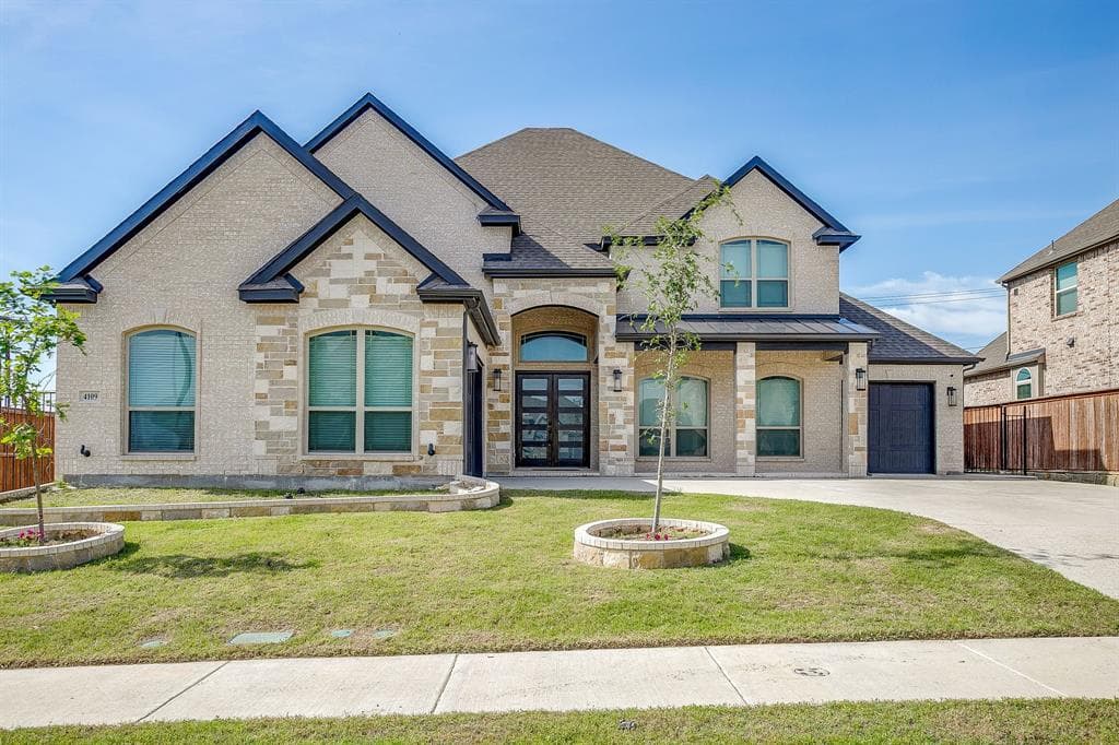 4109 Frontera Vista Dr