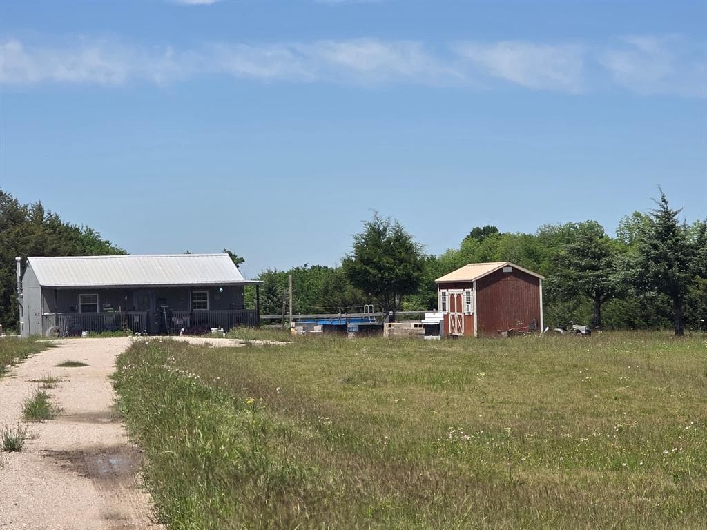 4872 County Road 1101