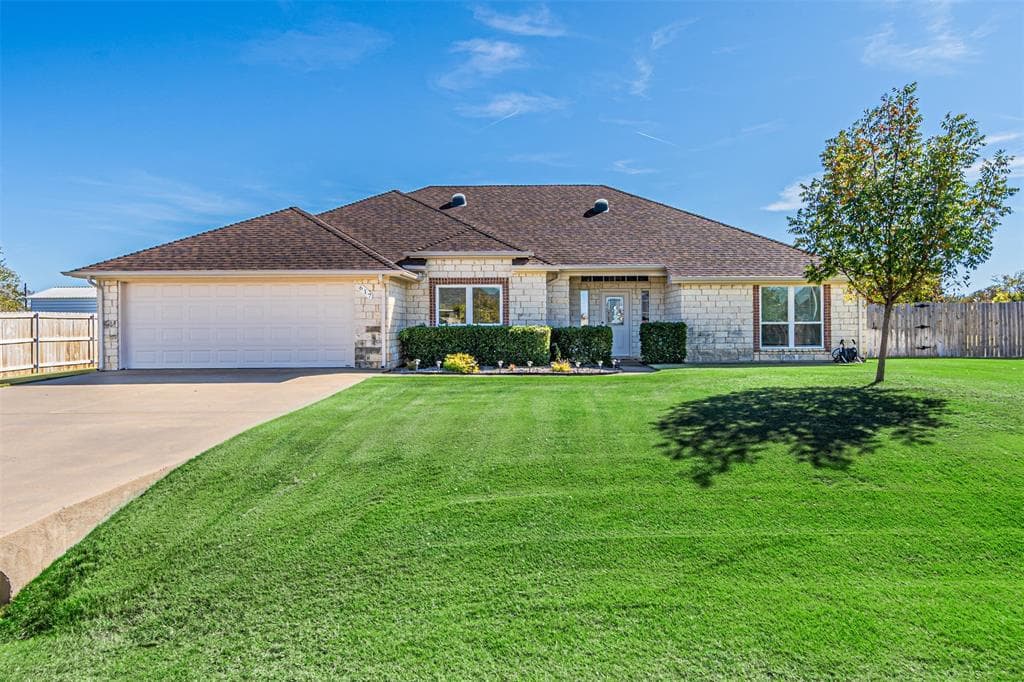 617 Parker Ln