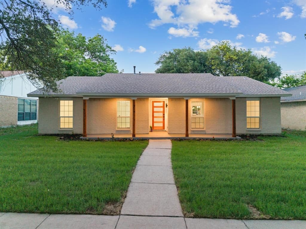 3317 Janwood Ln