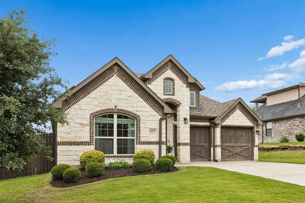 6427 Lake Bluff Dr