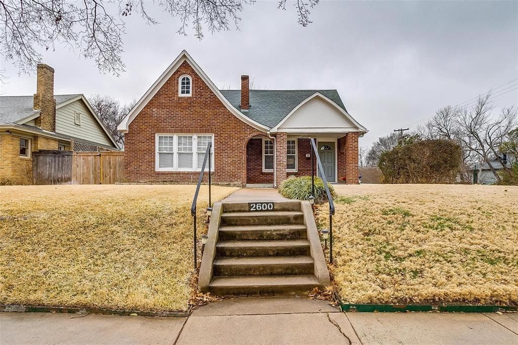 2600 S Adams St Apt 102