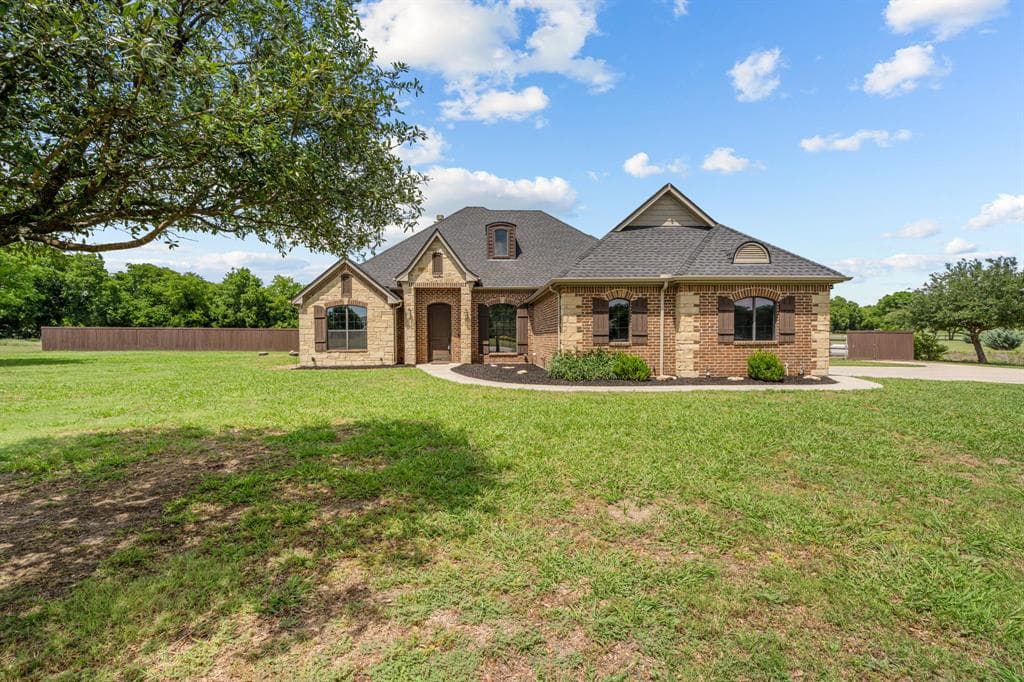 7230 Hunnington Dr