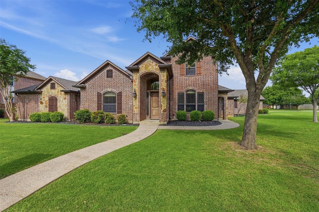 201 Hillside Ln
