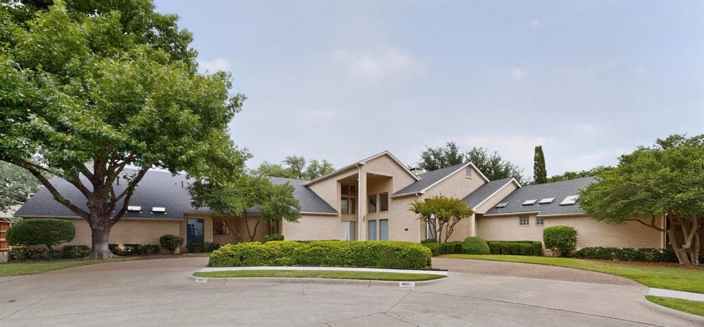 4601 Huffman Ct