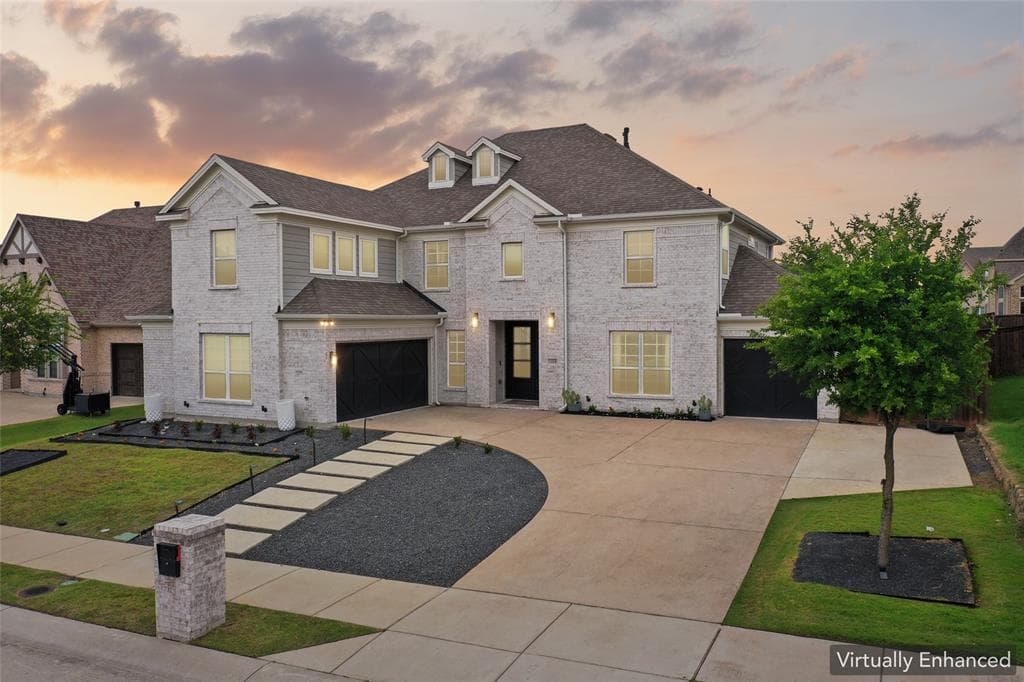 1008 Heather Falls Dr