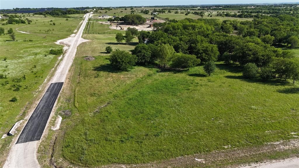 502 Longview Creek Trl