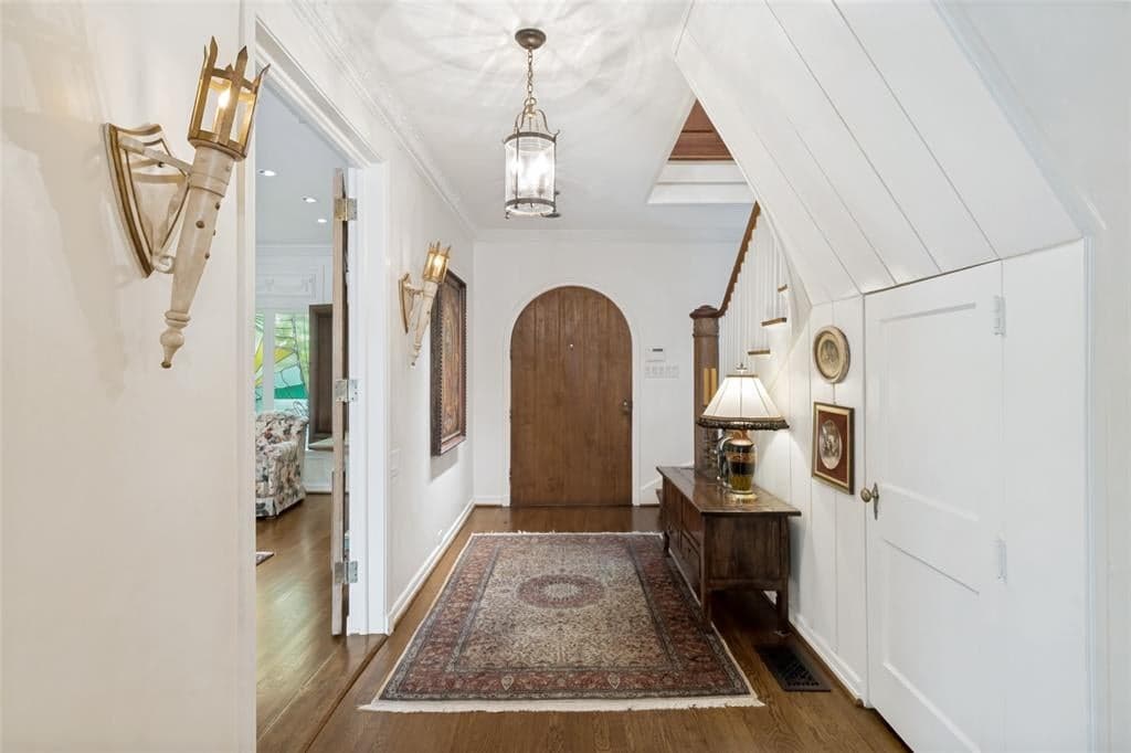 Gallery image 4
