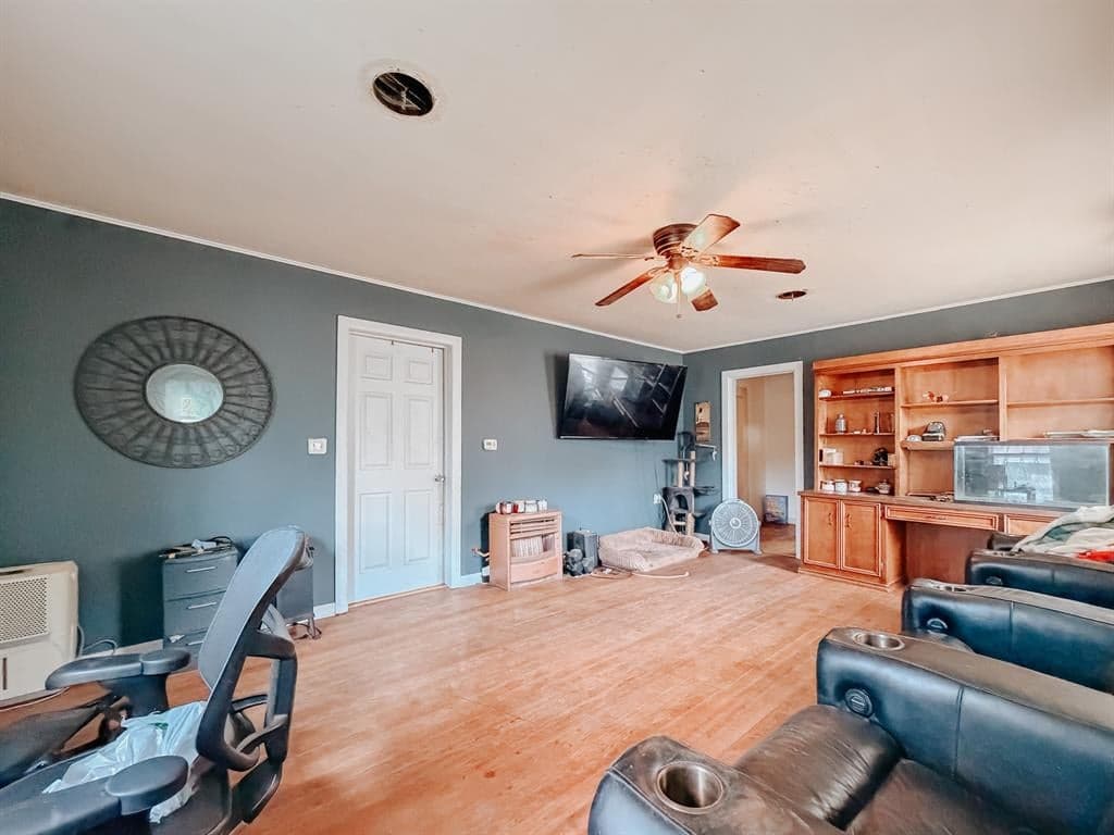 Gallery image 4
