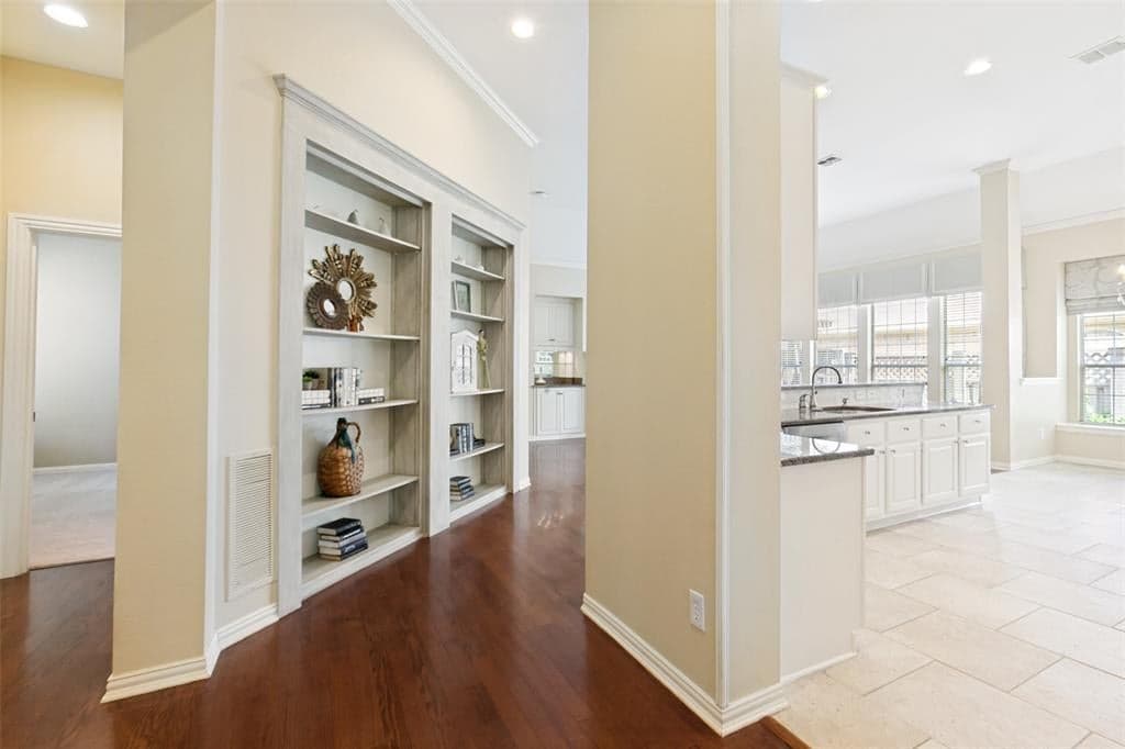 Gallery image 2