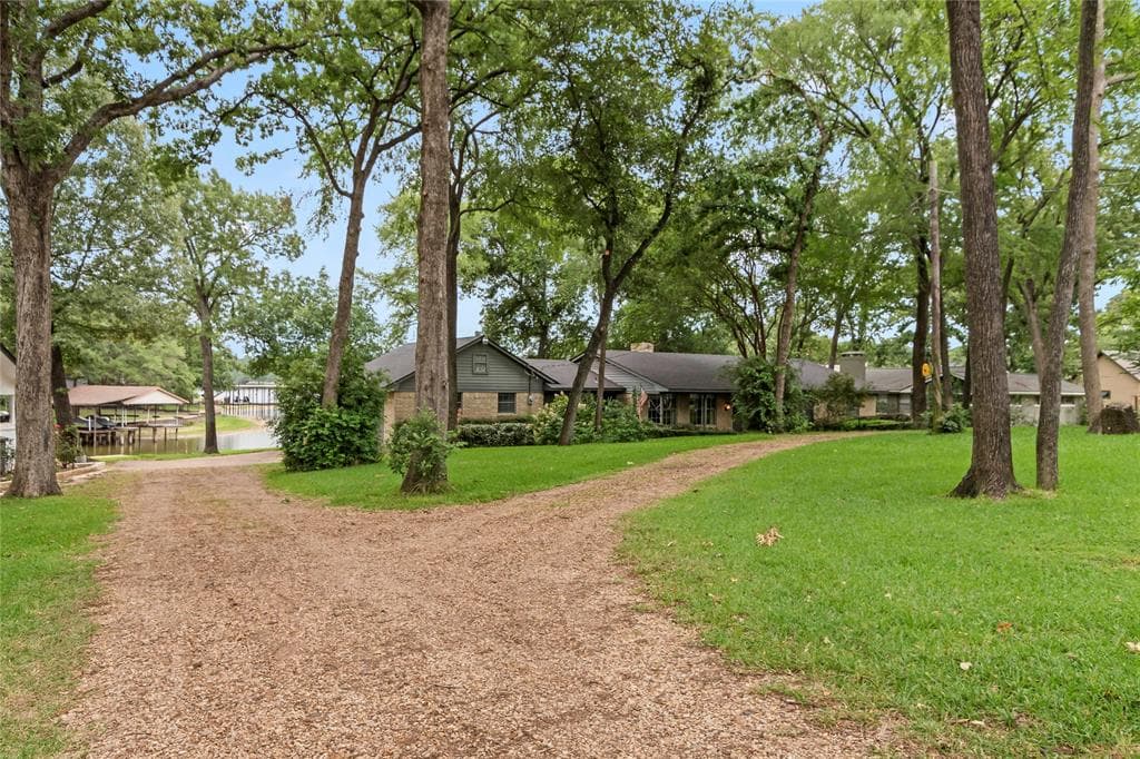 111 Deer Island Rd