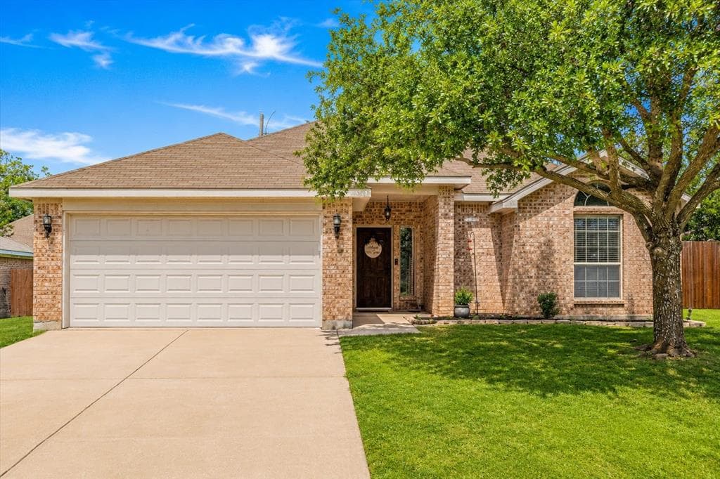 604 W Sheila Cir
