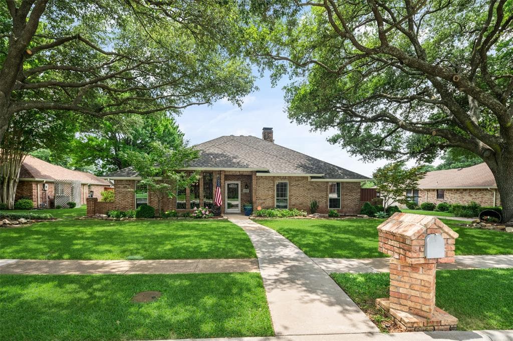 6005 Norfolk Dr