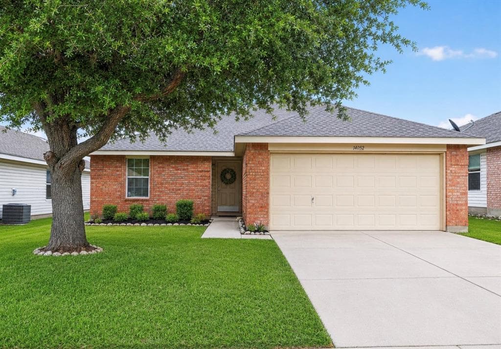 14052 Firebush Ln