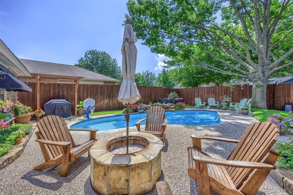 4407 Seville Ln