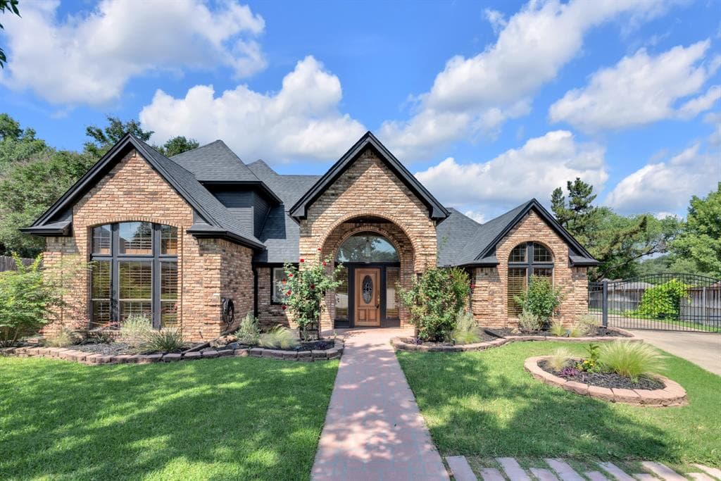 543 Indian Creek Dr