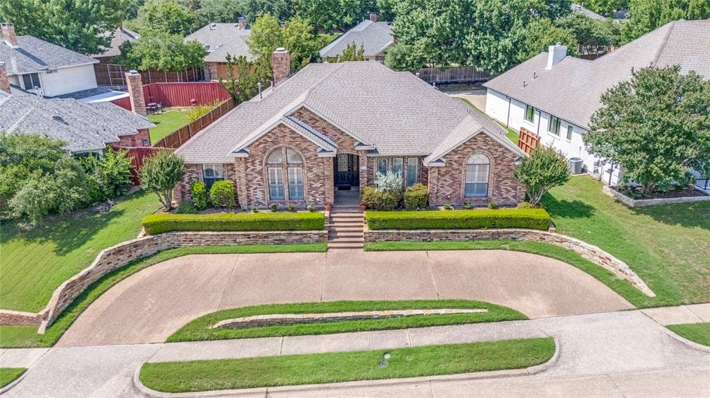 746 E Bethel School Rd