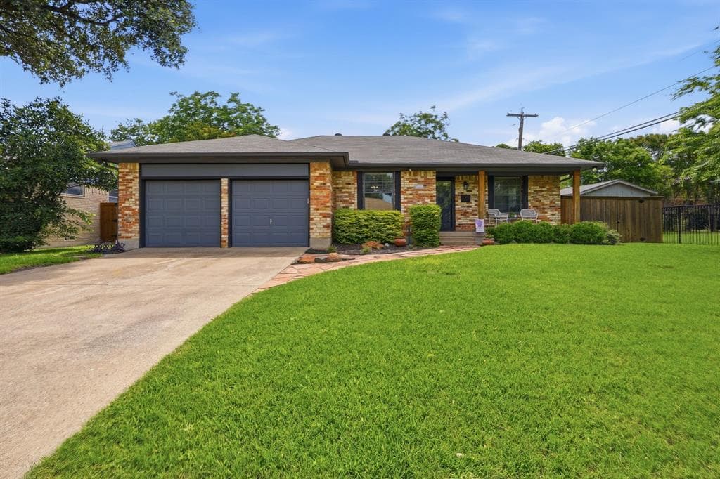 5808 Sunnywood Dr