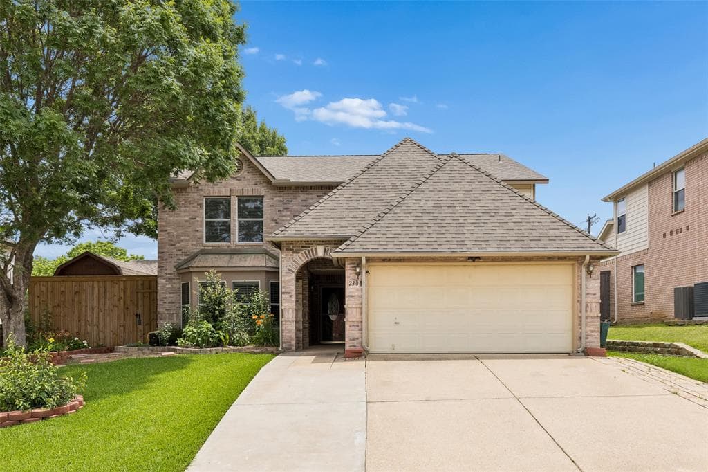 2308 Collington Dr