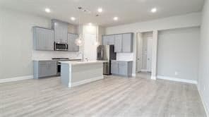 1893 Melinda Ln