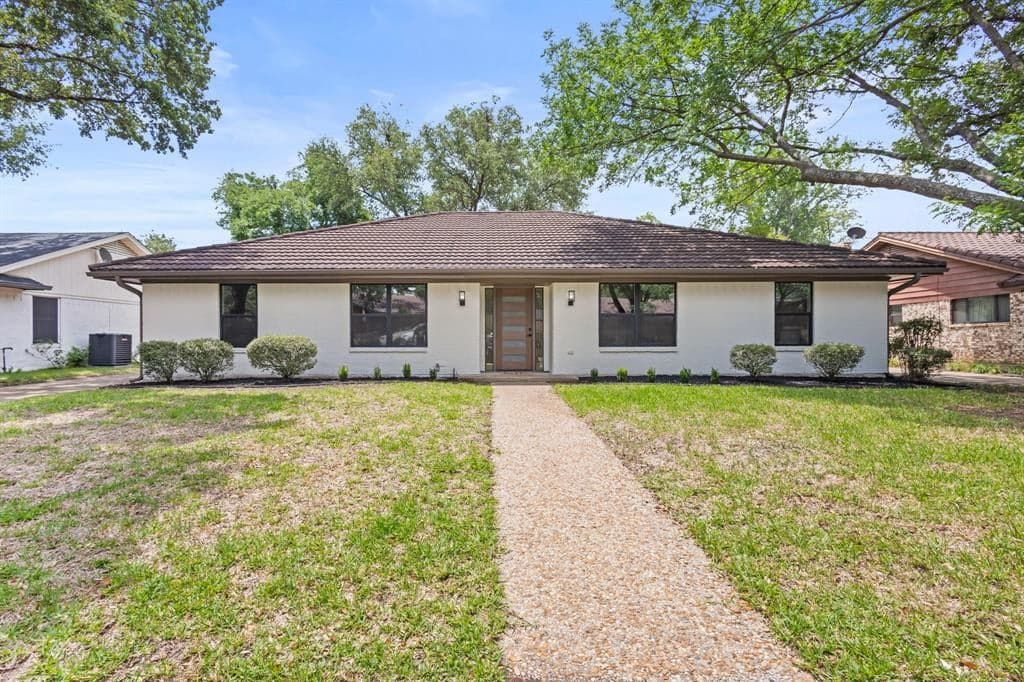 442 Hanover Ln
