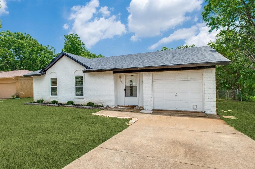 109 Sunset Dr