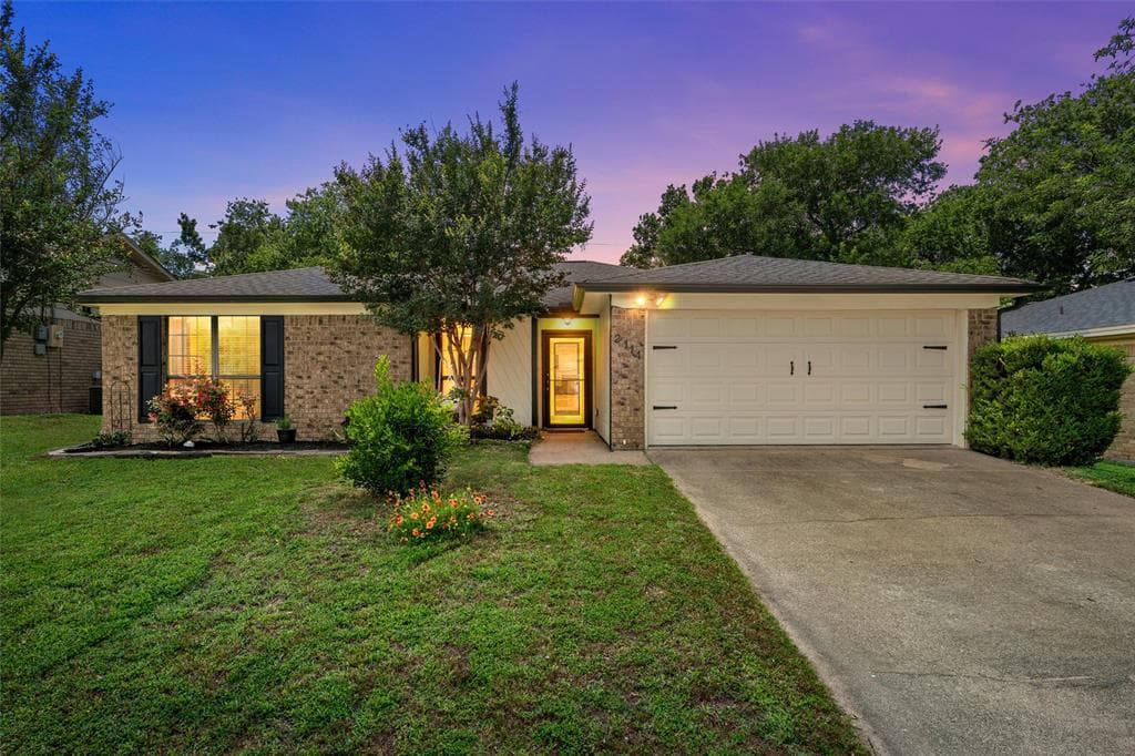 2111 Skylark Dr