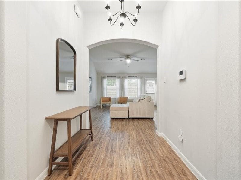 8 Shady Oak Ln